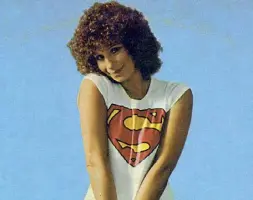  ?? ?? Copertina Barbra Streisand sulla cover dell’album «Superman» (1977)