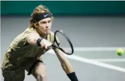  ?? Associated Press ?? ↑
Andrey Rublev in action against Jeremy Chardy during their Rotterdam ATP tournament quarterfin­al on Friday.