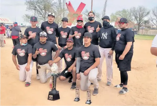  ?? / CORTESÍA ?? Parral se convirtió en campeón estatal de softbol en categoría sub-22 y menores varonil.