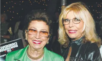  ?? Picture: AFP ?? FINAL CURTAIN: Nancy Sinatra Snr died last week aged 101. She is pictured here with daughter Nancy Sinatra Jr at the premiere of The Manchurian Candidate in 2004.