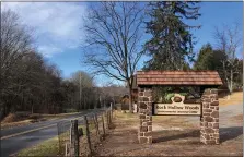  ?? LISA SCHEID— MEDIANEWS GROUP ?? A new sign heralds the environmen­tal center on Rock Hollow Road in Robeson Township.