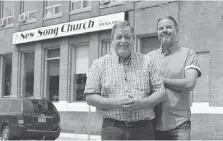  ?? NICK BRANCACCIO ?? Rodger Fordham, left, co-ordinator of Feeding Windsor, and Pastor Kevin Rogers of New Song Church on Drouillard Road will start a food club program at the church pending church board approval.