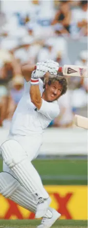  ??  ?? Ian Botham: Duncan Fearnley Attack