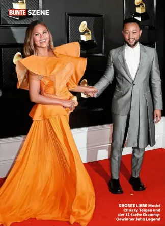  ??  ?? SZENE
GROSSE LIEBE Model Chrissy Teigen und der 11-fache GrammyGewi­nner John Legend