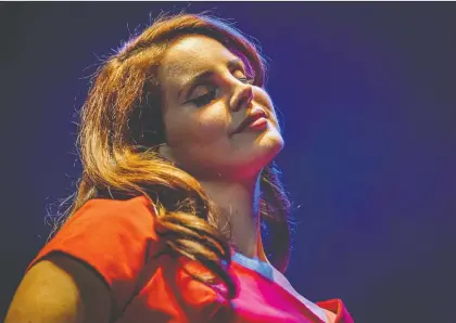  ?? CHRISTOPHE­R POLK/GETTY IMAGES ?? Lana Del Rey’s announceme­nt about a new album took a back seat to her complaints about criticism of her previous work. The musician singled out Cardi B and Nicki Minaj, who she says have not faced the same scrutiny. The response from social media was swift.