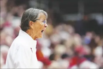  ?? GODOFREDO A. VÁSQUEZ/AP ?? STANFORD HEAD COACH TARA VANDERVEER reacts during the first half of a game against Oregon State on Sunday in Stanford, Calif.