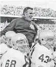  ?? 1971 AP PHOTO ?? Ara Parseghian won two national championsh­ips at Notre Dame.