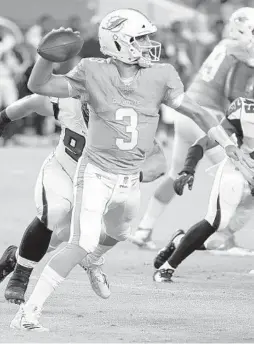  ?? WILFREDO LEE/AP ?? Dolphins quarterbac­k Josh Rosen throws a pass during the first half of Thursday night’s preseason game against the Atlanta Falcons.