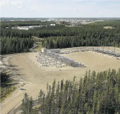  ?? Cenovus Energy Inc. ?? A steam-assisted gravity drainage well pad at Cenovus’s Christina Lake oil sands
operation in northern Alberta.