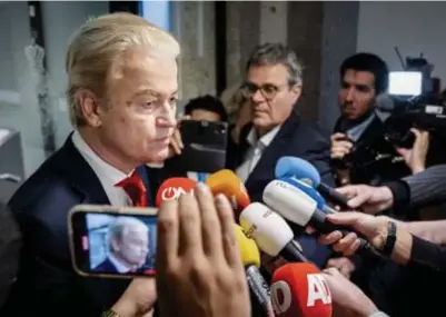  ?? © AFP ?? Geert Wilders’ PVV is sinds de verkiezing­soverwinni­ng alleen maar groter geworden in de peilingen.