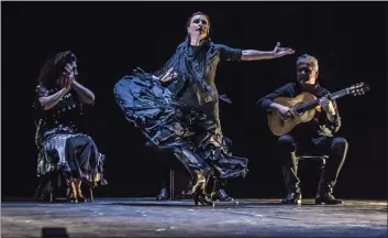  ?? PETER GRAHAM ?? Carmina Cortes, Soledad Barrio and Eugenio Iglesias in Noche Flamenca’s “Entre Tú y Yo,” presented at Z Space in San Francisco Friday through Nov. 16.