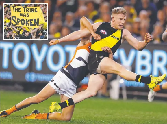  ?? Picture: MICHAEL KLEIN ?? Richmond’s Josh Caddy snaps for goal during last night’s AFL preliminar­y final against Greater Western Sydney at the MCG