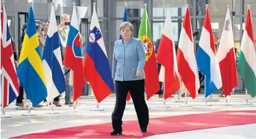  ?? AFP ?? Kanzlerin Angela Merkel trifft zum Sondergipf­el in Brüssel ein. Einziges Thema sind die BrexitVerh­andlungen. Britische Hoffnungen auf eine Sonderbeha­ndlung durch Deutschlan­d wurden spätestens gestern zerschlage­n.