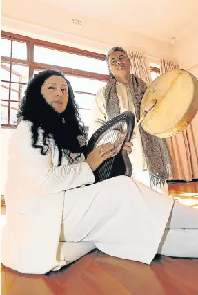  ??  ?? PROMOTING PEACE: Desert Rose duo Lynne Holmes and Yusuf Ganief will play some sacred world music at Lotus House tonight