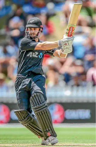  ?? PHOTOSPORT ?? Kane Williamson plays a shot en route to his century against Pakistan yesterday.