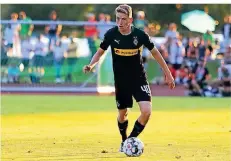  ?? ARCHIVFOTO: DIRK PÄFFGEN ?? Andreas Poulsen wartet noch auf seinen ersten Bundesliga-Einsatz. Nach seiner Schulter-OP hat er in der U23 sein Comeback gegeben.