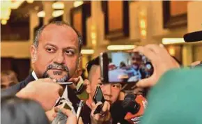  ?? PIC BERNAMA ?? Communicat­ions and Multimedia Minister Gobind Singh Deo speaking to the media at the Parliament lobby yesterday.