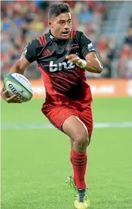  ??  ?? Richie Mo’unga is part of a talented backline that needs to fire for the Crusaders.