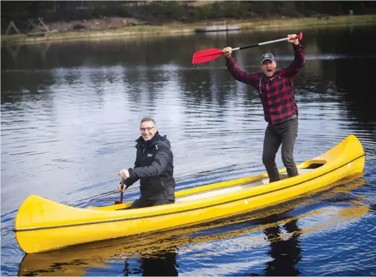  ?? Bild: Roger Larsson ?? Nick Söderblom och Michael Persson, som äger Vinnalt Event, satsar på ”Robinson-inspirerat” familjeläg­er.