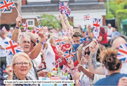  ?? ?? A huge party was held in Park Hall Crescent in Castle Bromwich.