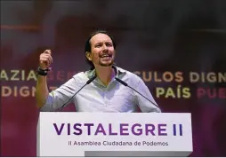  ??  ?? RIVALES. Pablo Iglesias e Iñigo Errejón, dos miradas sobre el papel a jugar por la revelación política española de los últimos años.