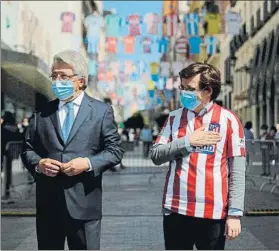  ?? FOTO: EFE ?? Forentino Pérez y el alcalde de Madrid en un acto de ayer en la capital