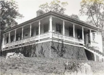  ?? CONTRIBUTE­D PHOTO ?? The McRee house in Soddy was built around 1828. A history fair sponsored by the Soddy, Daisy and Montlake Historical Associatio­n on Saturday, Jan. 20, will offer informatio­n on people and landmarks from the North Hamilton County communitie­s.