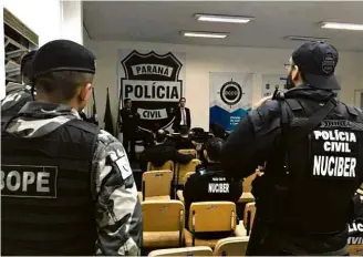  ?? Divulgação ?? Policiais civis comandaram operação contra executivos de distribuid­oras