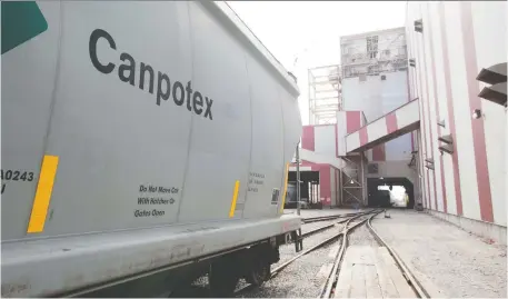  ?? DAVID STOBBE/REUTERS FILES ?? Trade in goods has been a surprise source of strength for Canada, mostly thanks to China, which for a while was essentiall­y generating global demand on its own, including for potash, says Kevin Carmichael. Saskatoon potash exporter Canpotex says 2020 was a strong year.