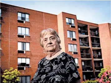  ?? JESSICA GRIFFIN/PHILADELPH­IA INQUIRER ?? Anna Marie Bresnan, 84, of Philadelph­ia, an independen­t living resident, survived COVID-19 despite having lung disease. A high percentage of nursing home residents who test positive for the virus have had no symptoms or mild ones.