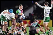  ?? ?? WE’VE DONE IT London Irish players celebrate victory