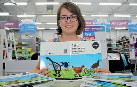  ?? PHOTO: PAULA HULBURT/FAIRFAX NZ ?? Lily Martin-Babin, 16, won the Warehouse Stationary Cool Cover competitio­n with her design of native birds portrayed as sports accessorie­s.