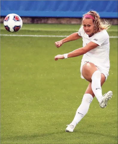  ?? Karl B DeBlaker / Associated Press ?? Florida State midfielder Jaelin Howell passes the ball against Santa Clara during a game in May. A number of U.S. women’s national team veterans were left off of coach Vlatko Andonovski’s January training camp roster as the squad prepares its younger players for World Cup qualifying this summer. Howell is on the roster.