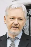  ?? Foto: AP ?? „Exulant“Assange na ekvádorské ambasádě v Londýně.