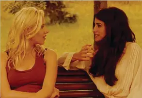  ??  ?? Con el filme de Woody Allen, donde compartió protagonis­mo con Scarlett Johansson, Penélope se llevó el Oscar a la Mejor Actriz de Reparto.
“VICKY CRISTINA BARCELONA” (2008).