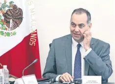  ??  ?? Representa­ntes de ONG critican la propuesta de Sergio Rochín (imagen) para dirigir la CEAV porque, afirman, sólo tiene experienci­a en derechos humanos.