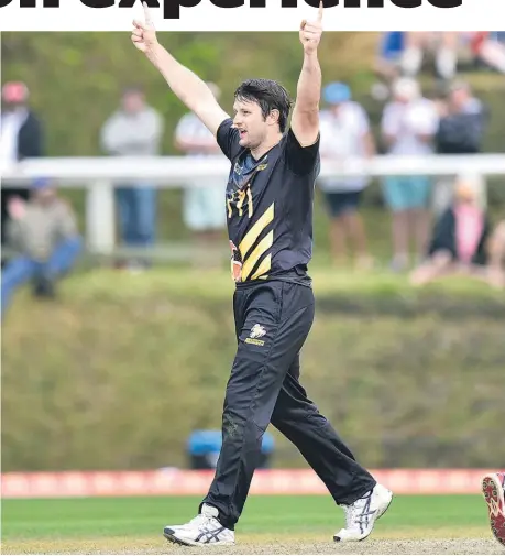  ??  ?? Wellington’s Hamish Bennett celebrates his dismissal of Central’s Marty Kain.