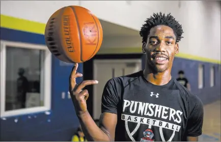  ?? Patrick Connolly ?? Las Vegas Review-journal @Pconnpie Shooting guard Justin Holliday is looking to attend Howard College, a junior college in Big Spring, Texas, on a basketball scholarshi­p.