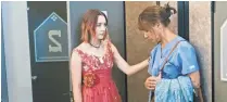  ?? A24 ?? Christine (Saoirse Ronan) and Marion (Laurie Mecalf) bicker away in “Lady Bird.”