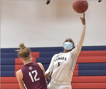  ?? MEDIANEWS GROUP FILE ?? Cardinal O’Hara junior Sydni Scott, pictured here in a game against Bonner-Prendergas­t earlier this season, scored 14points to help the Lions defeat Bethlehem Catholic, 64-55, in a PIAA Class 5A quarterfin­al Saturday.