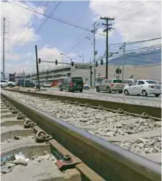  ?? |ISRAEL SALAZAR ?? Para el tren ligero se utilizarán las vías del ferrocarri­l.