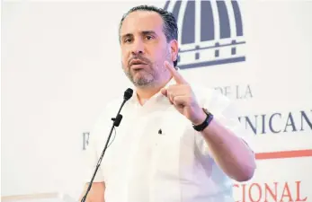  ?? ?? Alberto Rodríguez Mella, director del INEFI promueve una transforma­ción en los planteles escolares de todo el territorio nacional.