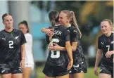  ?? PHOTOTEK ?? The Football Ferns celebrate in Apia.