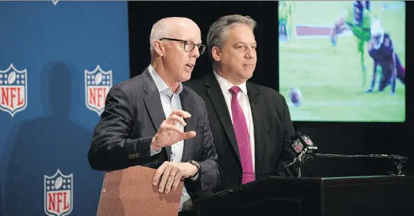  ?? PHELAN M. EBENHACK/AP IMAGES FOR NFL ?? Competitio­n committee chairman Rich McKay, left, expects voting on a catch rule to come as early as today at NFL meetings in Orlando, Fla.