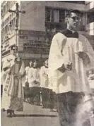  ?? ARCHIVO LN. ?? Monseñor Rodríguez en su recorrido del Palacio Arzobispal a la Catedral Metropolit­ana.