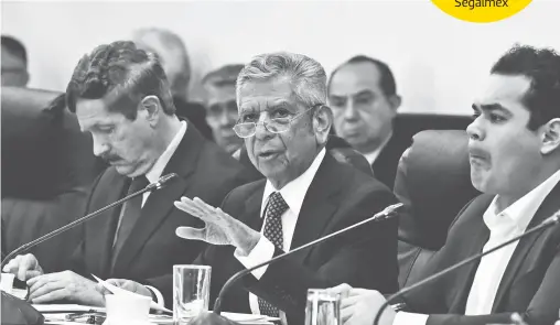  ?? ?? Comparecen­cia ante legislador­es del secretario de la Función Pública, Roberto Salcedo Aquino