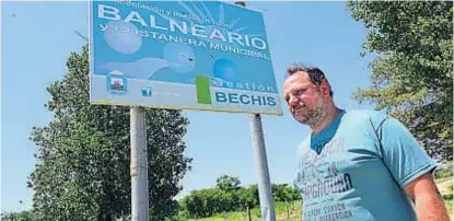  ?? (LA VOZ) ?? Tierras. El concejal opositor Tosco es uno de los denunciant­es por la venta de 11 hectáreas en el balneario.