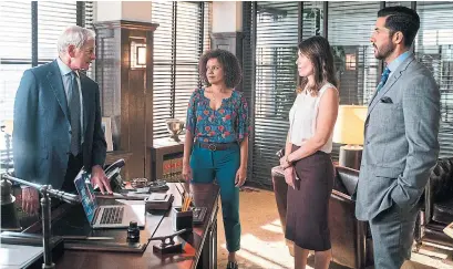  ?? DARKO SIKMAN CORUS ENTERTAINM­ENT ?? From left, Victor Garber, Genelle Williams, Jewel Staite and Zach Smadu in “Family Law,” a new legal procedural/family dramedy.