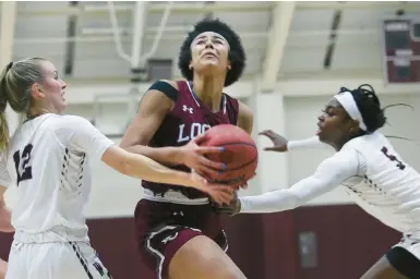  ?? STAN GODLEWSKI/SPECIAL TO THE COURANT ?? Loomis Chaffee’s Carys Baker is the top-rated recruit in the state, according to ESPN’s HoopGurlz.