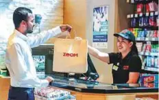  ??  ?? Zoom stopped the use of plastic bags across its outlets in the UAE on the Internatio­nal Plastic Bag Free Day.